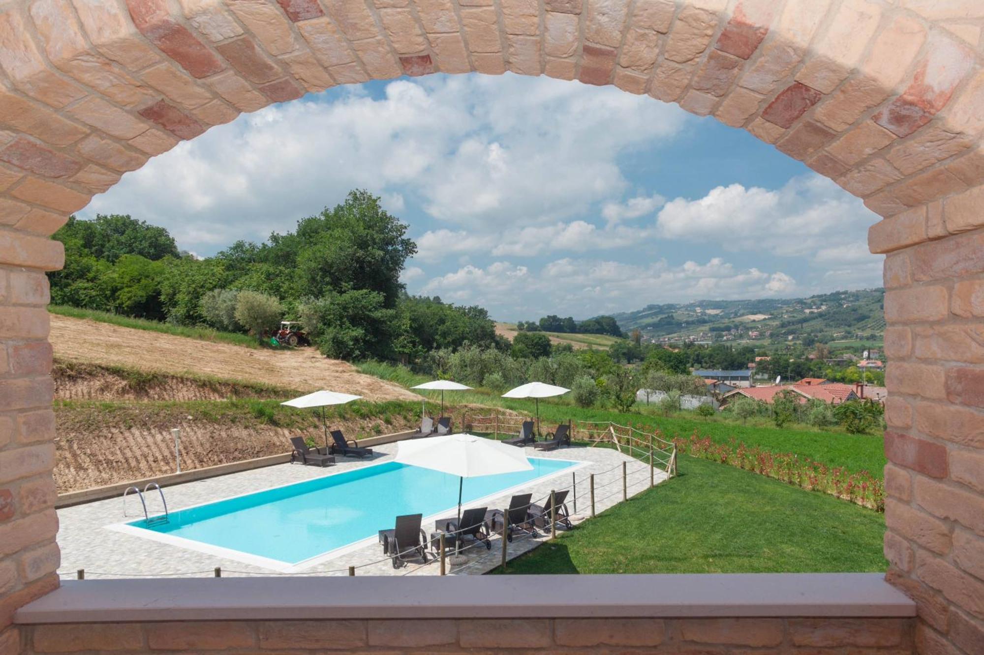 B&B Casalfarano Cupra Marittima Exterior photo