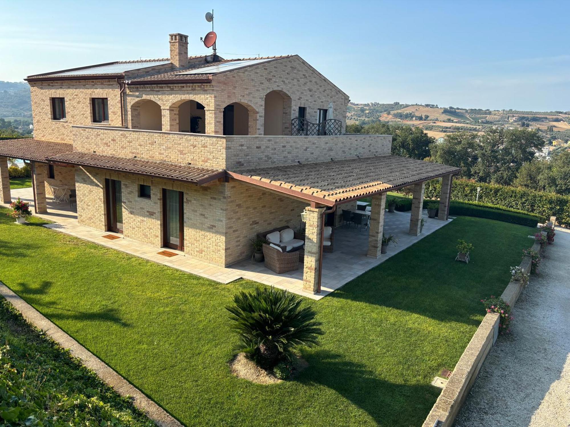 B&B Casalfarano Cupra Marittima Exterior photo